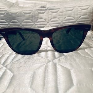 1980s Original Wayfarer II with Original Case